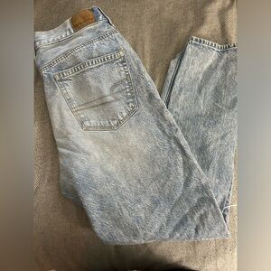 American eagle straight Jean white washed size: 8